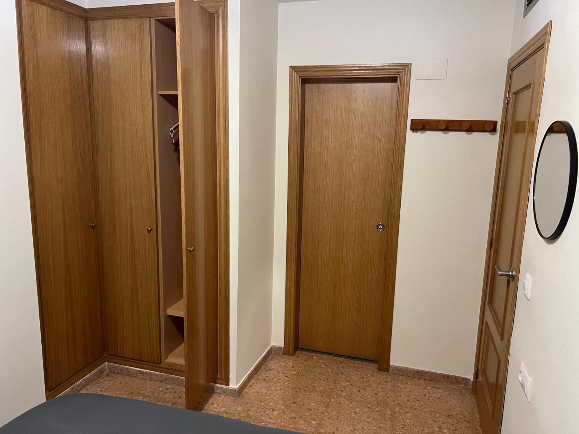 شقة Habitacion Doble Con Bano Privado فالنسيا المظهر الخارجي الصورة