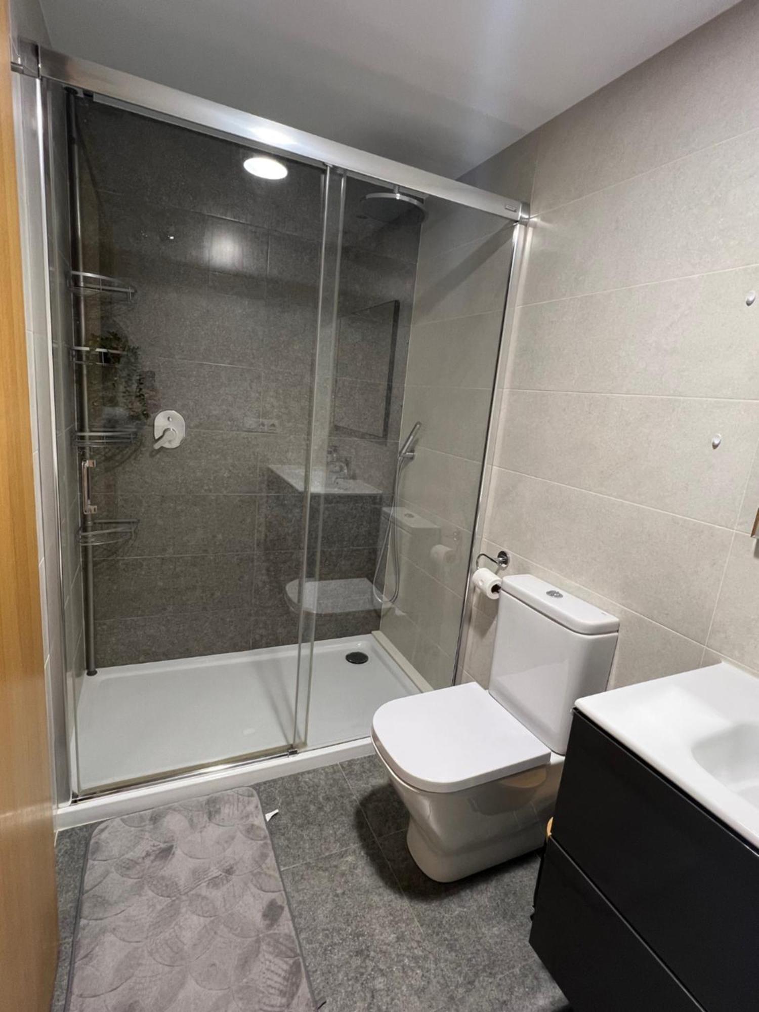 شقة Habitacion Doble Con Bano Privado فالنسيا المظهر الخارجي الصورة